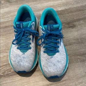 Brooks ghost 11